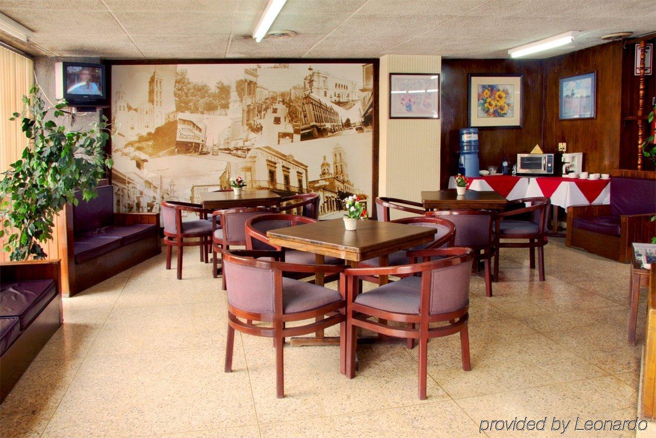Hotel Premier Saltillo Coahuila Ristorante foto